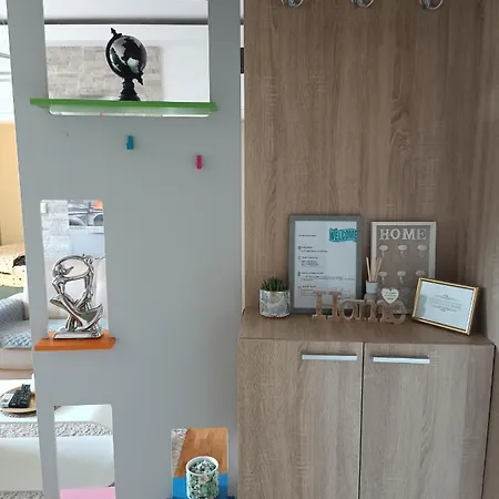 דירה Apartment *